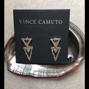 Vince Camuto Earrings🌹